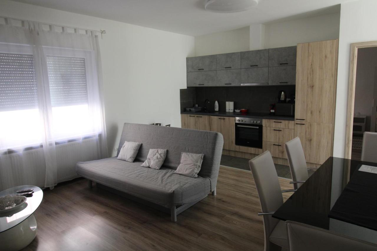 Garden Apartman House Apartment Pecs Bagian luar foto