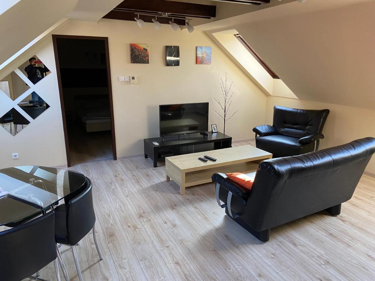 Garden Apartman House Apartment Pecs Bagian luar foto